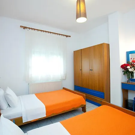 Yiouli Hotel apartamentowy Kókkinon Nerón