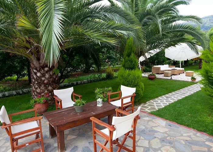 Yiouli Kókkinon Nerón